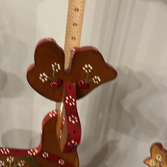 Vintage Handmade and painted 3 pc. Reindeer family. - Picture 3 of 9